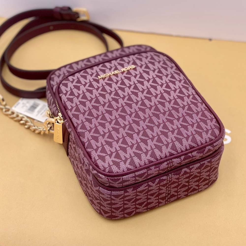 Michael Kors Jet Set Travel MediumLogo Crossbody Bag - Picture 4 of 12